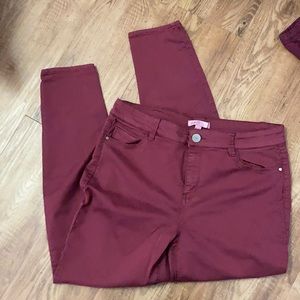Women’s Burgundy Skinny Jeans